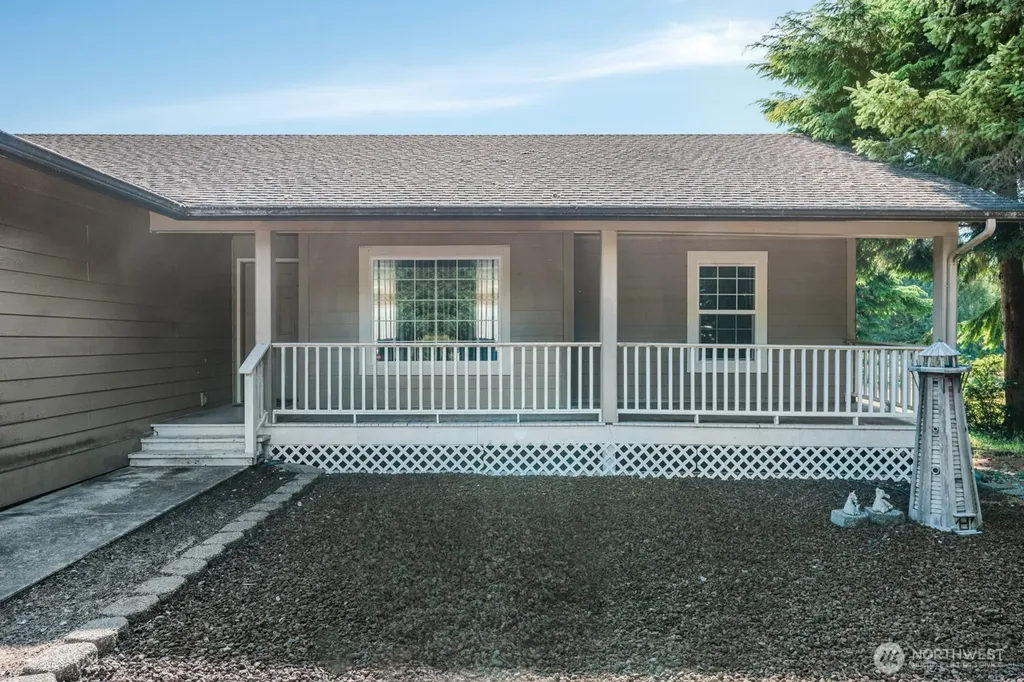 129 NE Duck Lake Drive NE Ocean Shores WA 98569