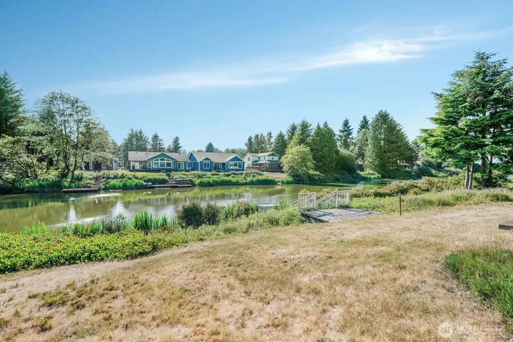 129 NE Duck Lake Drive NE Ocean Shores WA 98569