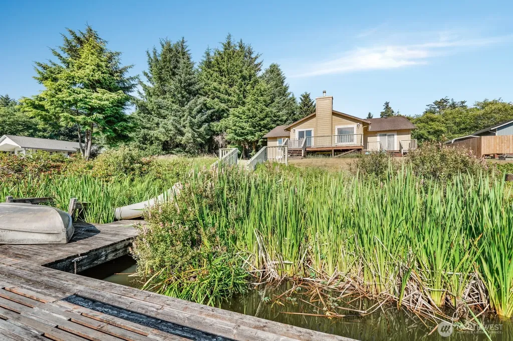 129 NE Duck Lake Drive NE Ocean Shores WA 98569
