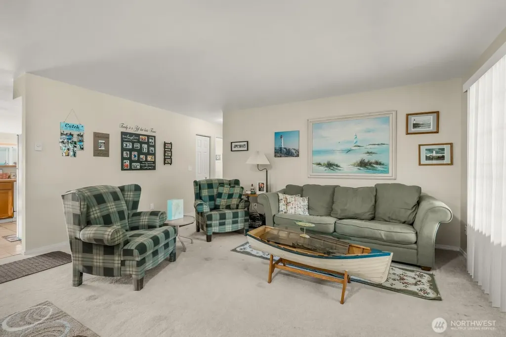 129 NE Duck Lake Drive NE Ocean Shores WA 98569