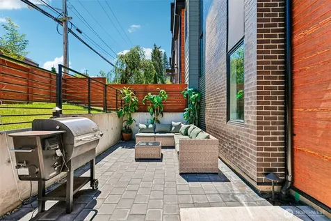 117 6th Street Kirkland WA 98033