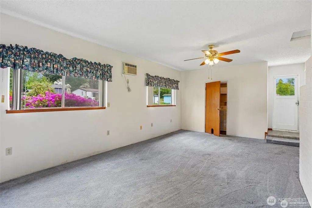 27821 SE 197th Street Maple Valley WA 98038