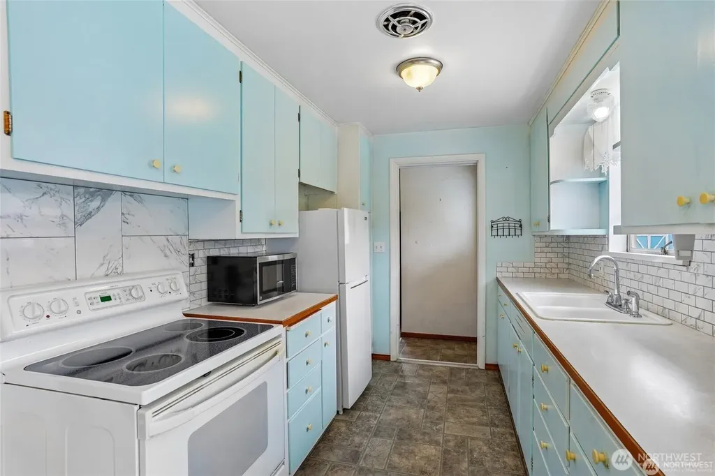 27821 SE 197th Street Maple Valley WA 98038