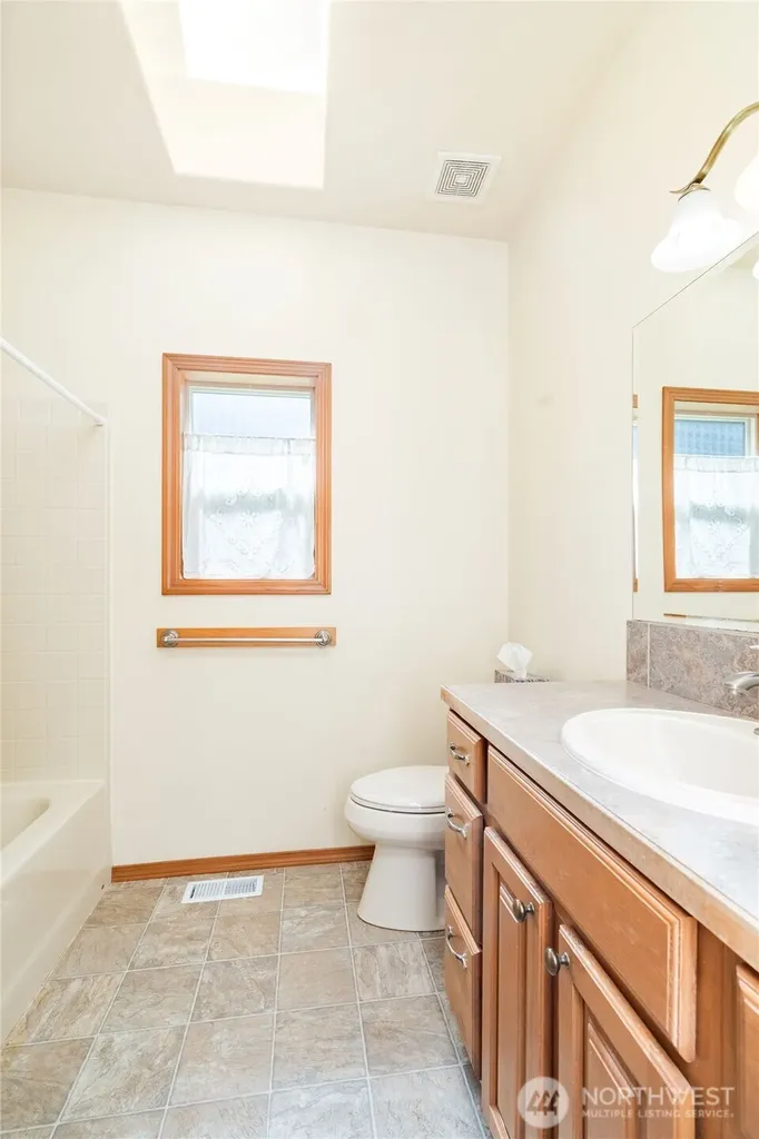 3330 E Brockdale Road Shelton WA 98584