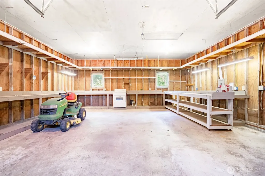 3330 E Brockdale Road Shelton WA 98584