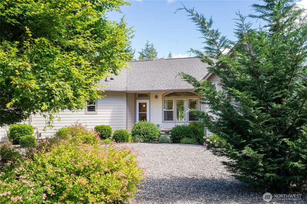 3330 E Brockdale Road Shelton WA 98584