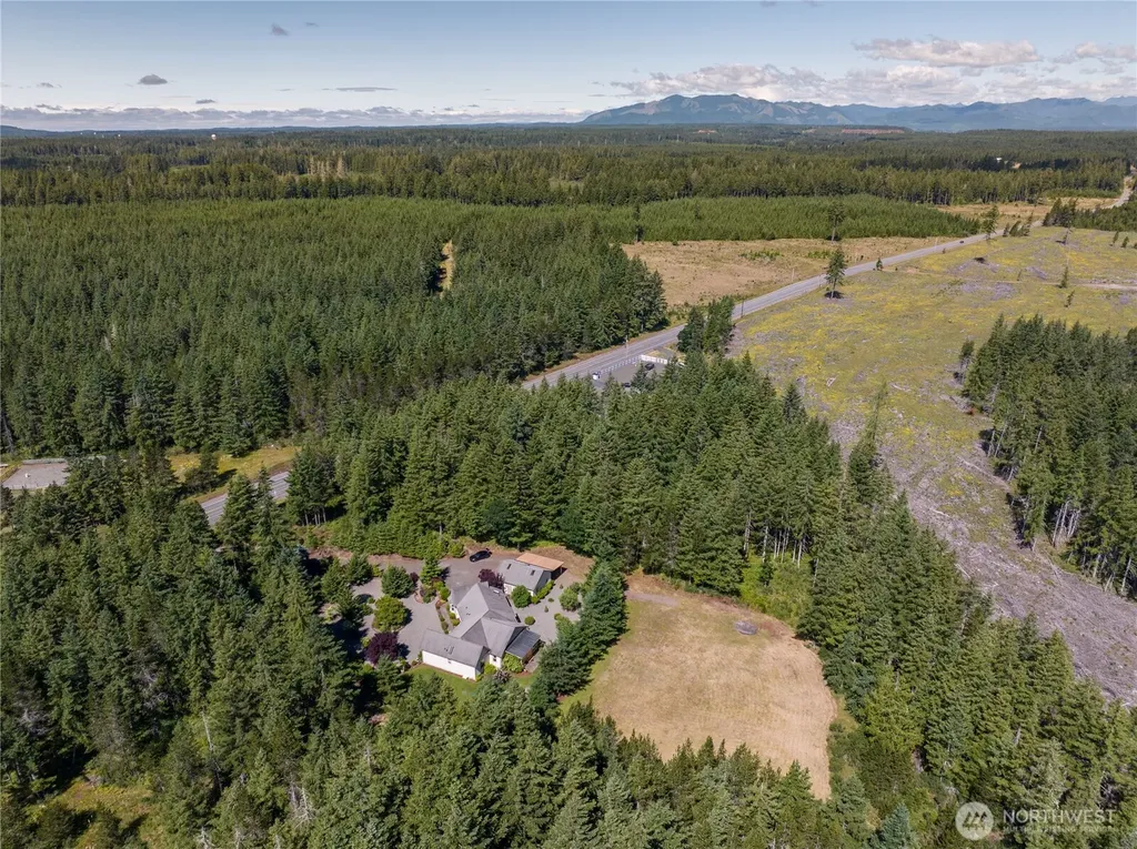 3330 E Brockdale Road Shelton WA 98584