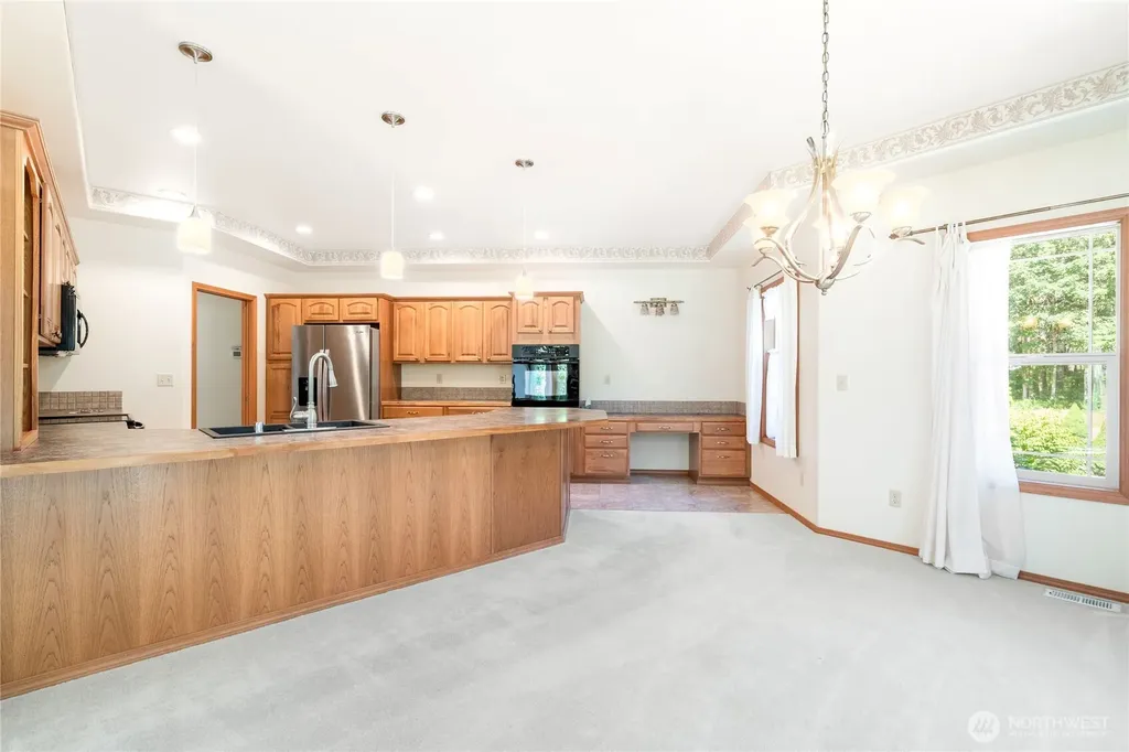 3330 E Brockdale Road Shelton WA 98584