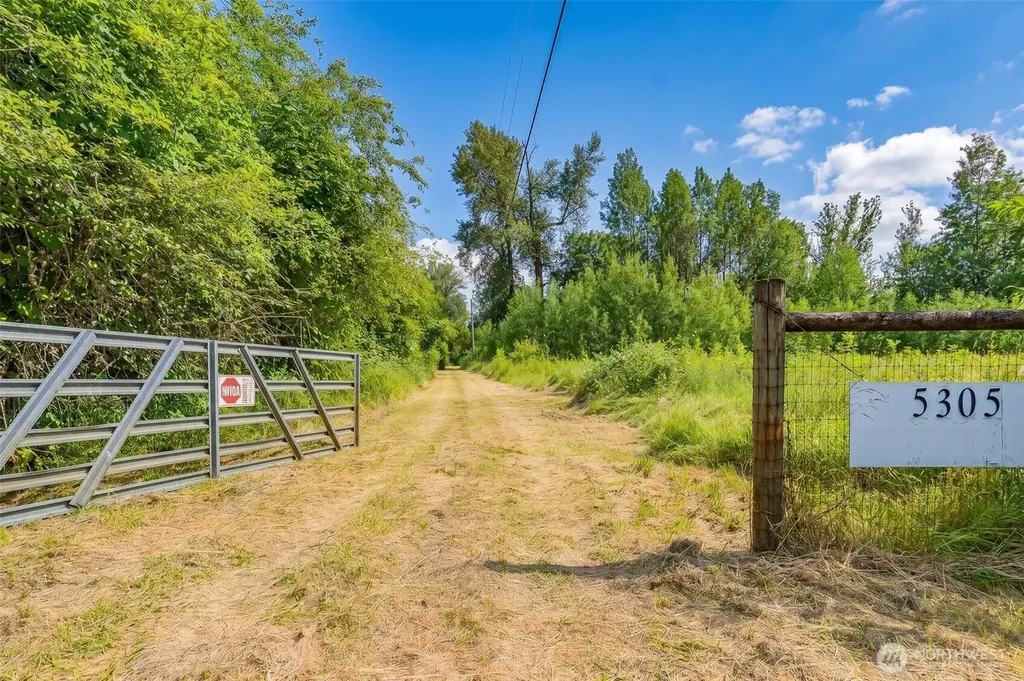 5305 Waldrick Rd SE Olympia WA 98501