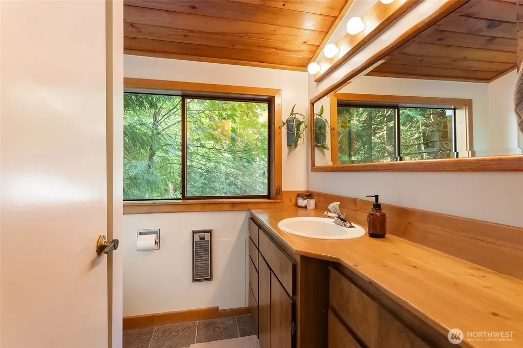 41 Sudden Valley Drive Bellingham WA 98229