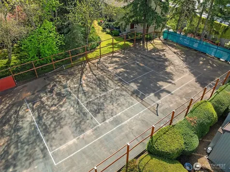 3428 108th Place NE Bellevue WA 98004