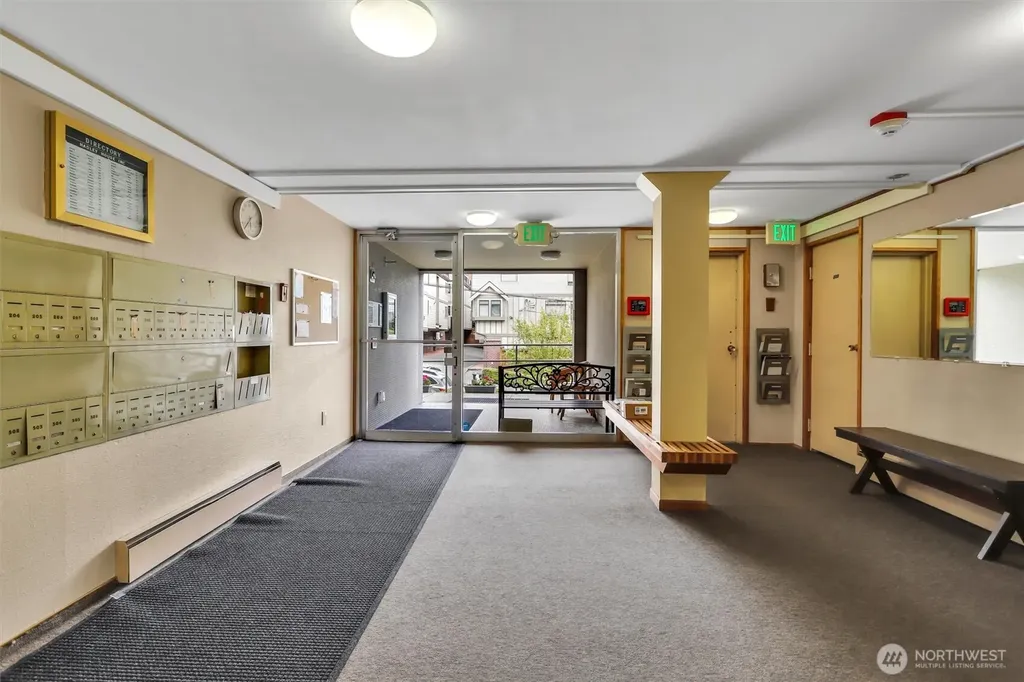 919 2nd Avenue W Seattle WA 98119