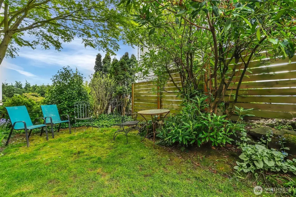 919 2nd Avenue W Seattle WA 98119