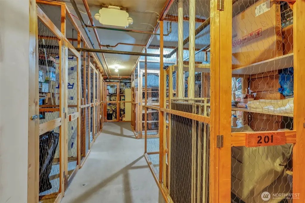919 2nd Avenue W Seattle WA 98119
