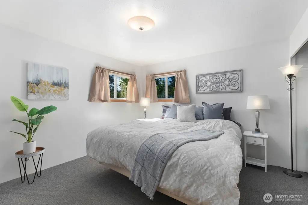 16468 Thorpe Road NE Poulsbo WA 98370