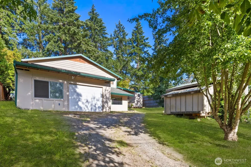 16468 Thorpe Road NE Poulsbo WA 98370