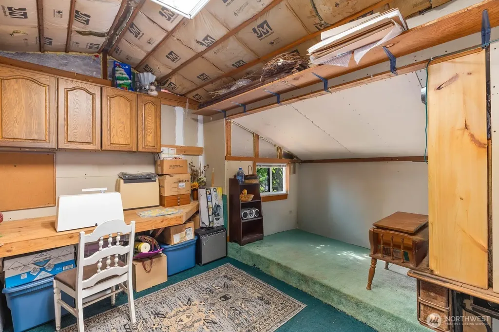 16468 Thorpe Road NE Poulsbo WA 98370