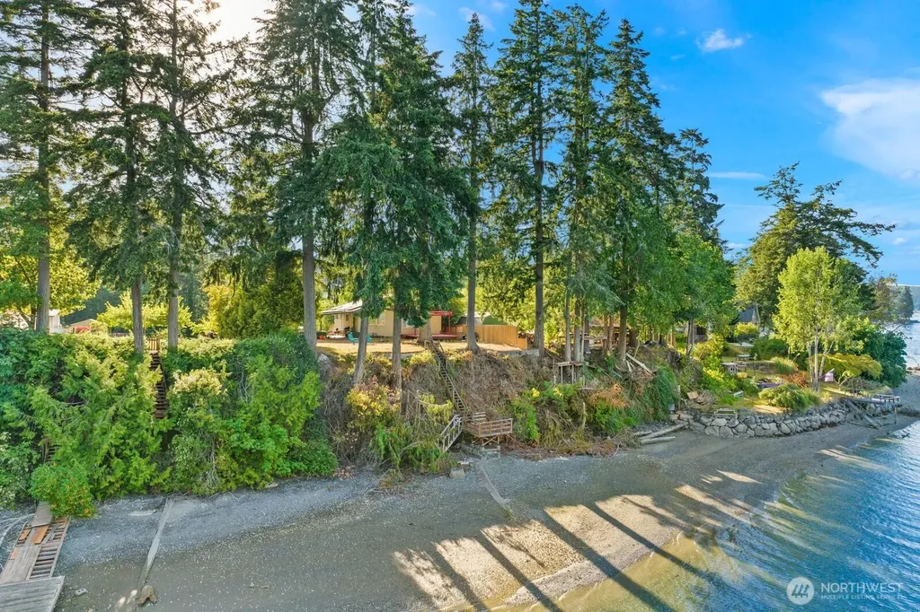 16468 Thorpe Road NE Poulsbo WA 98370