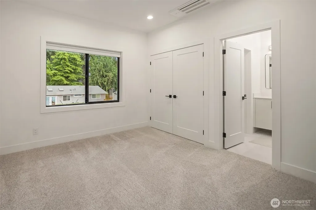 1208 211th Place Sammamish WA 98074