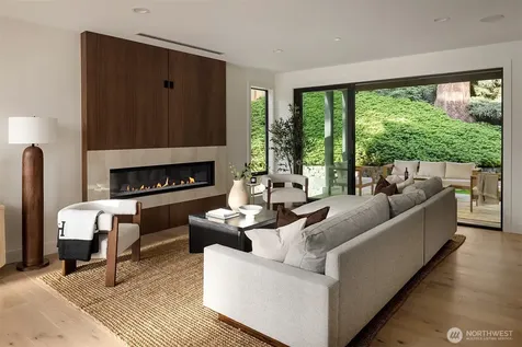 1208 211th Place Sammamish WA 98074