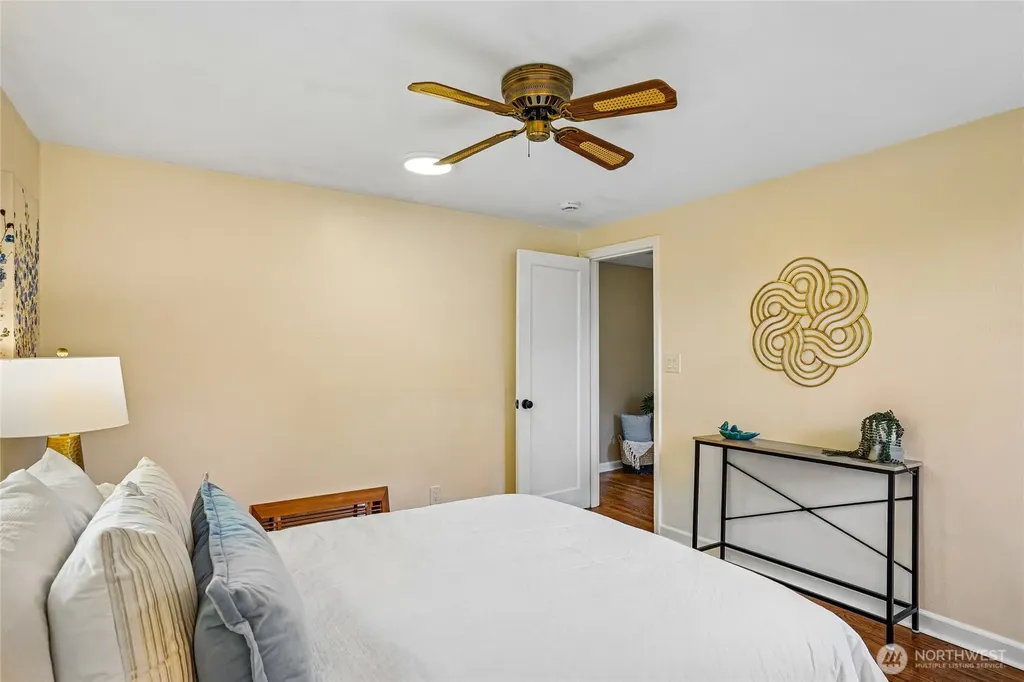 9250 14th Avenue SW Seattle WA 98106