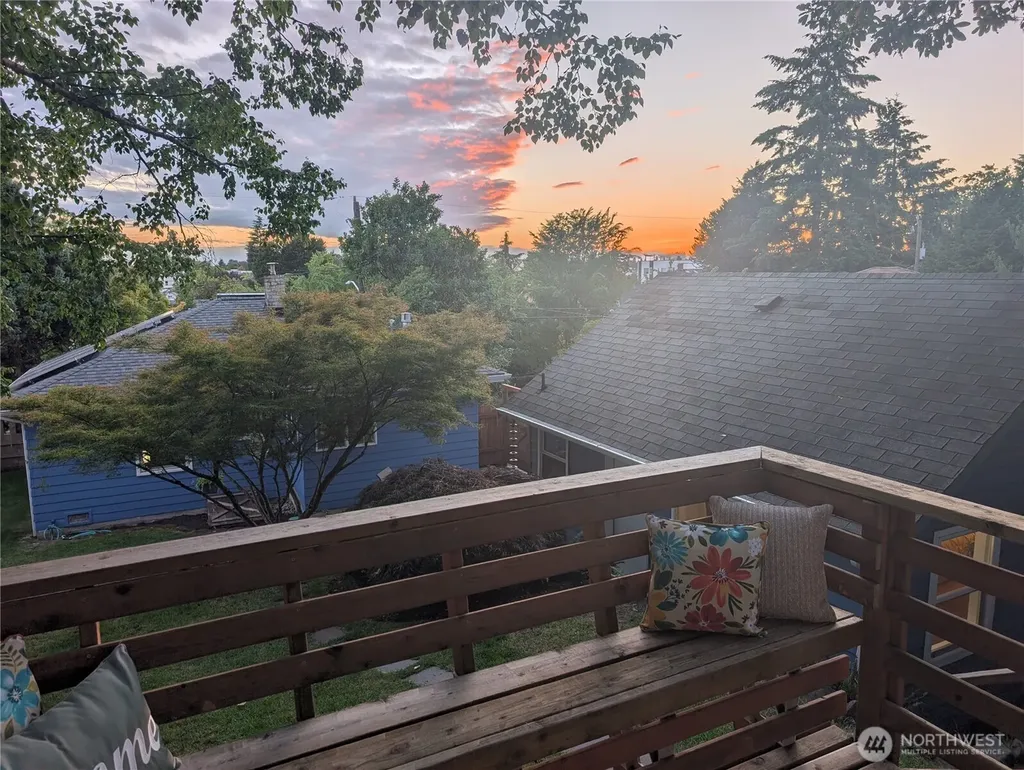 9250 14th Avenue SW Seattle WA 98106