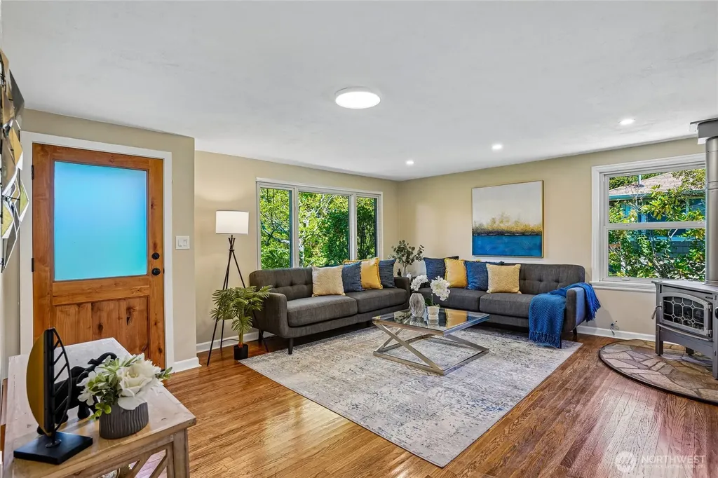9250 14th Avenue SW Seattle WA 98106