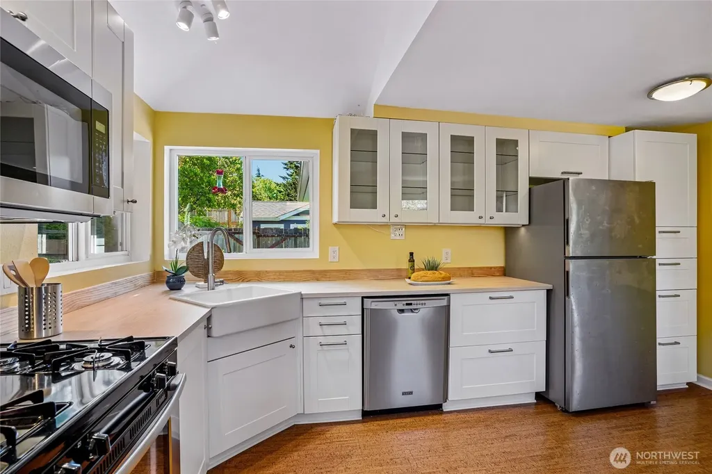 9250 14th Avenue SW Seattle WA 98106