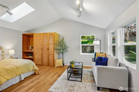 9250 14th Avenue SW Seattle WA 98106