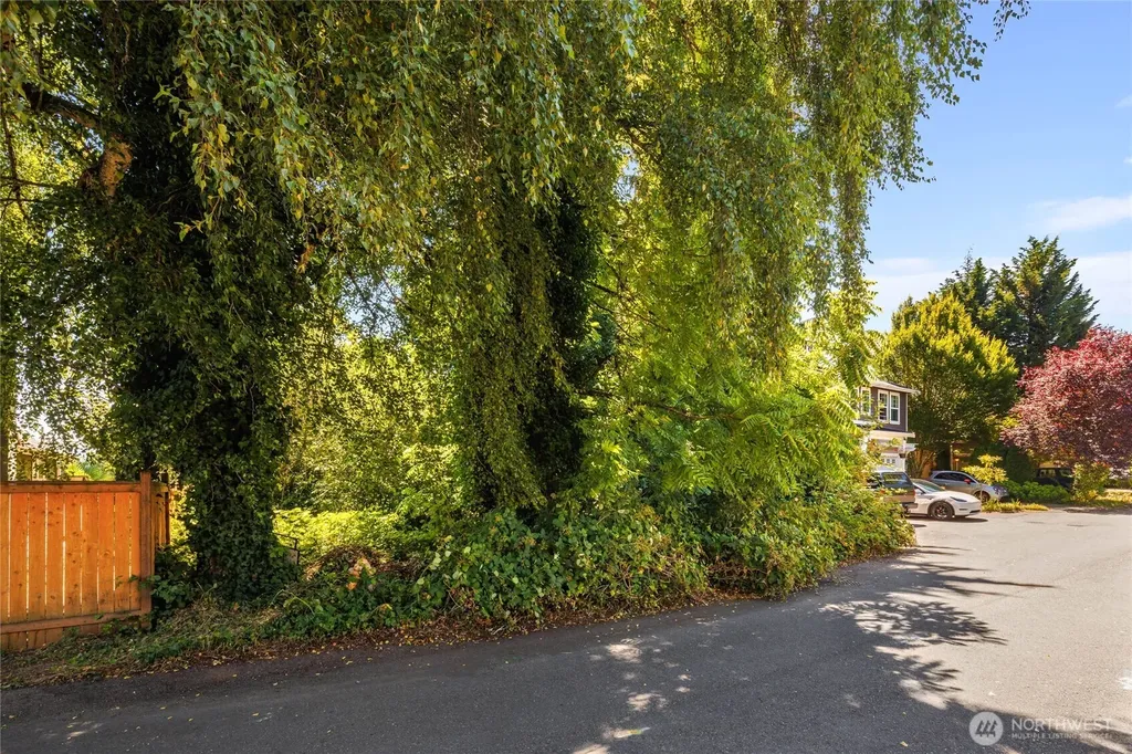 315 Lind Avenue NW Renton WA 98057