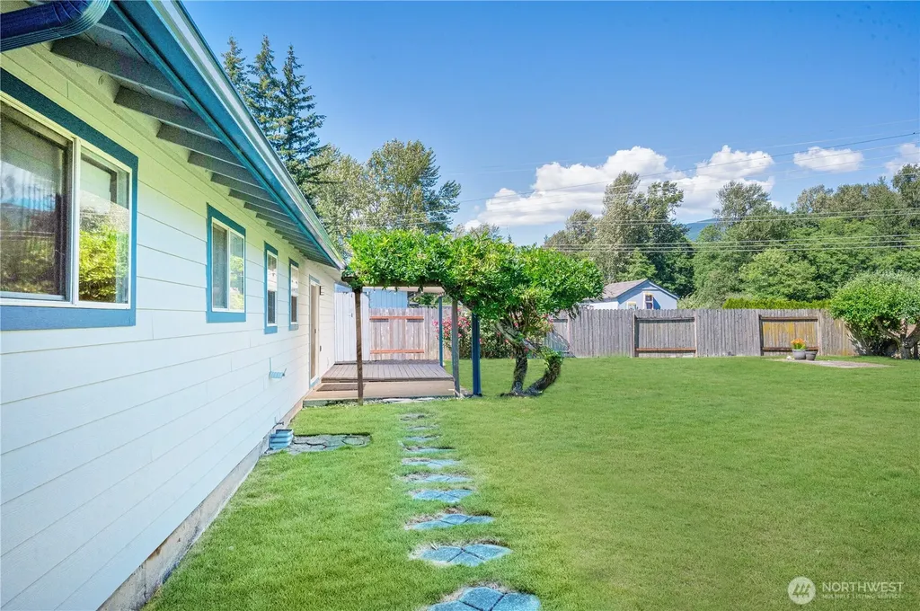 8947 Fruitdale Road Sedro Woolley WA 98284