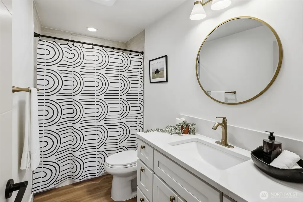 6726 NE Whidbey Drive Hansville WA 98340