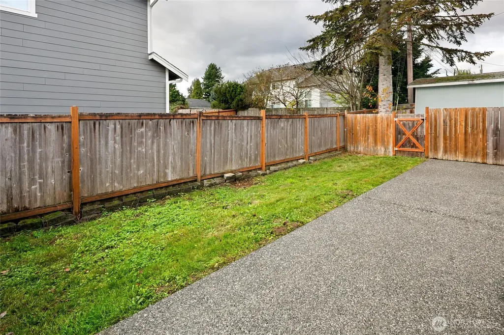 5506 64th Street NE Marysville WA 98270
