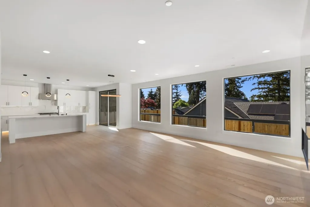 16211 Simonds Road NE Kenmore WA 98028