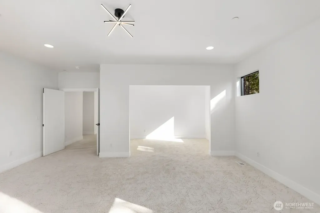 16211 Simonds Road NE Kenmore WA 98028