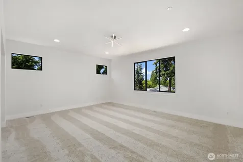 16211 Simonds Road NE Kenmore WA 98028