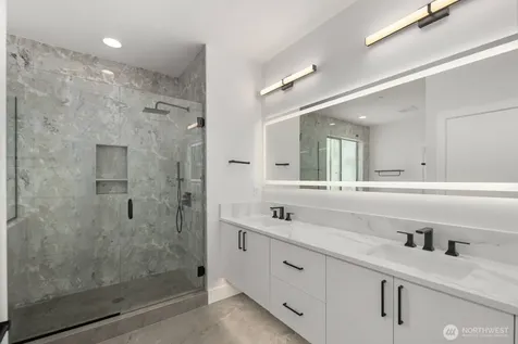 16211 Simonds Road NE Kenmore WA 98028