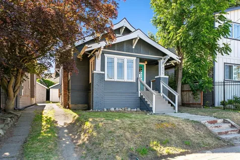 4329 5th Avenue NE Seattle WA 98105