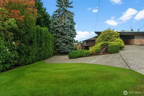 6901 N 18th Street Tacoma WA 98406