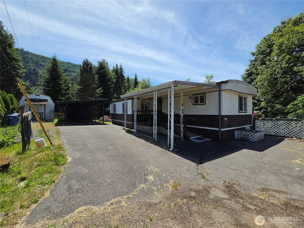 801 Division Avenue Morton WA 98356
