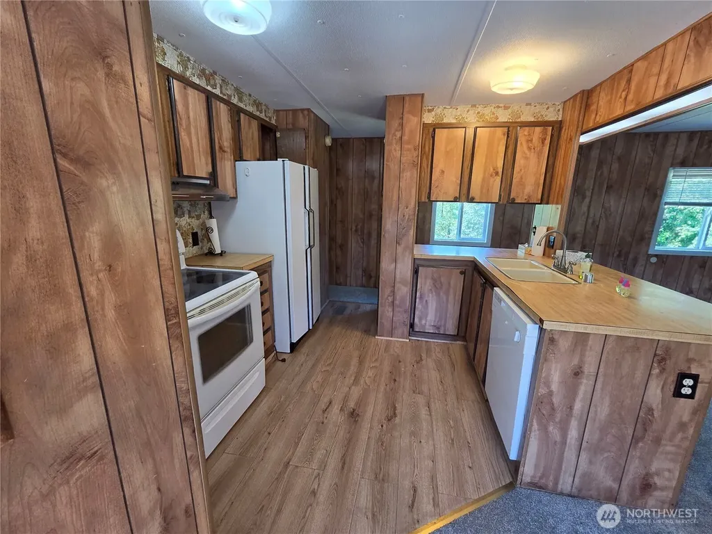 801 Division Avenue Morton WA 98356