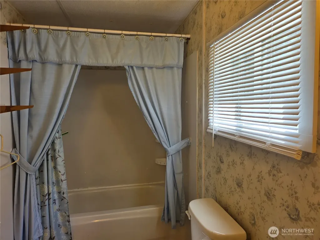 801 Division Avenue Morton WA 98356