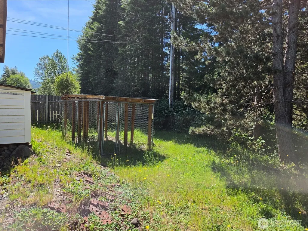 801 Division Avenue Morton WA 98356