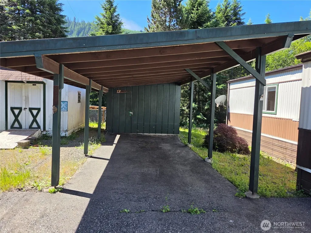 801 Division Avenue Morton WA 98356