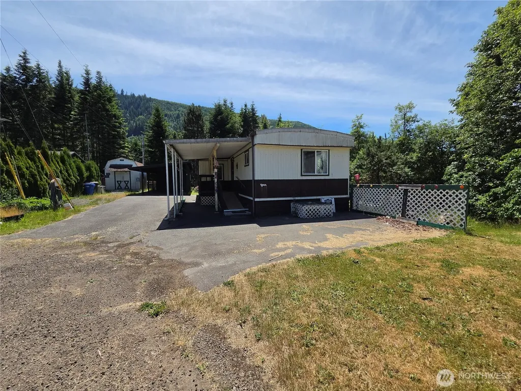 801 Division Avenue Morton WA 98356