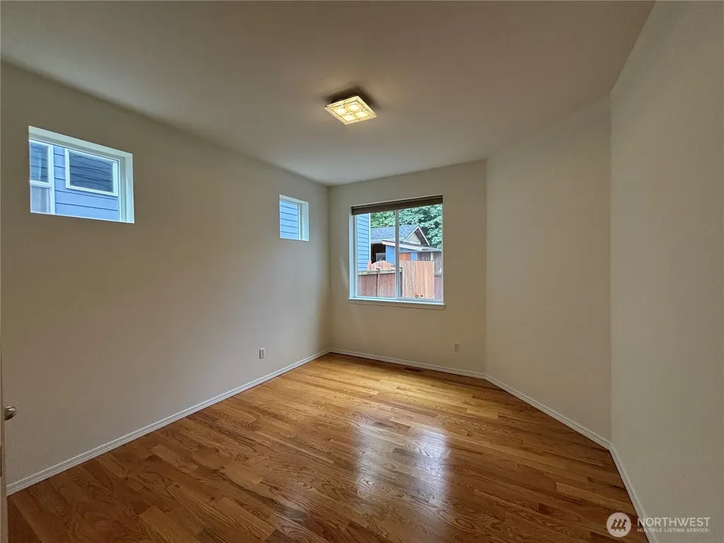35035 41st Place S Auburn WA 98001