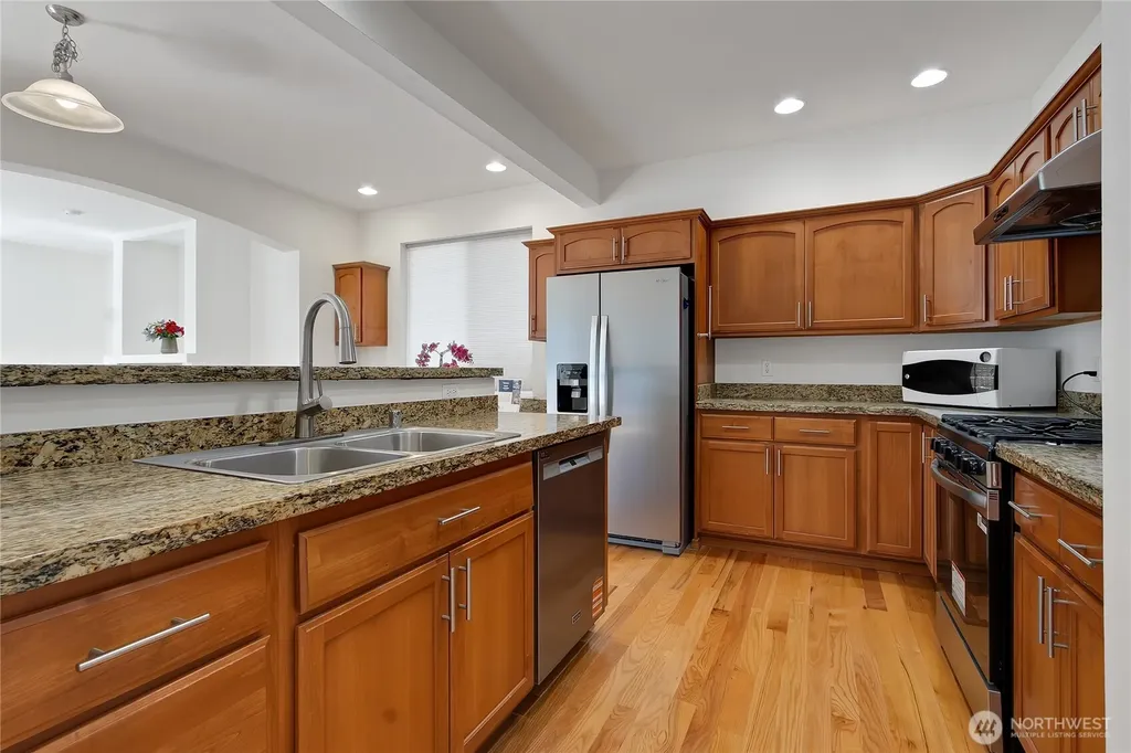 35035 41st Place S Auburn WA 98001