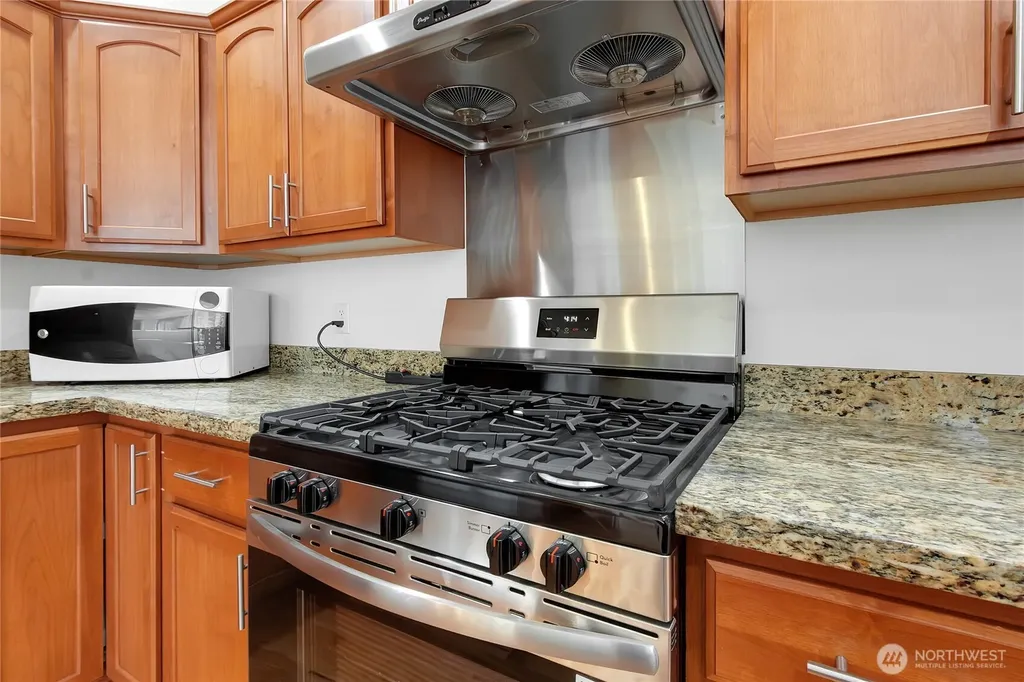 35035 41st Place S Auburn WA 98001