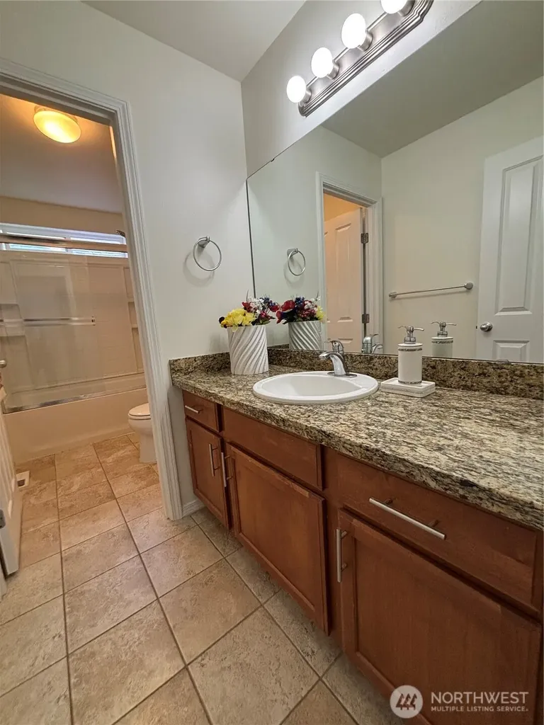 35035 41st Place S Auburn WA 98001