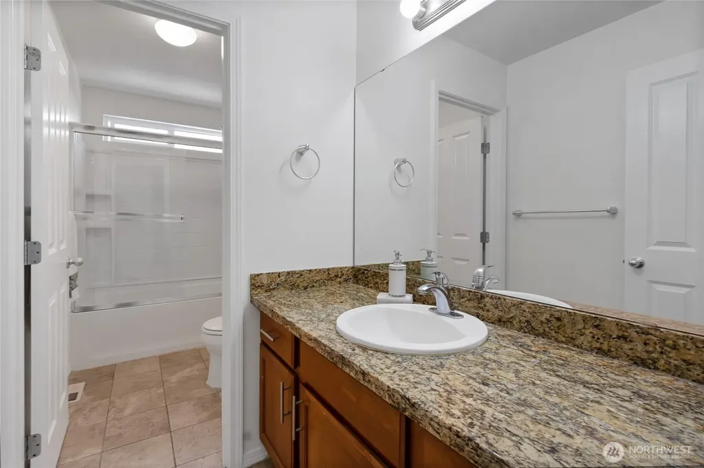 35035 41st Place S Auburn WA 98001
